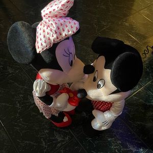 Set of Mickey and Minnie stand up valentines dressed asking 40 the set